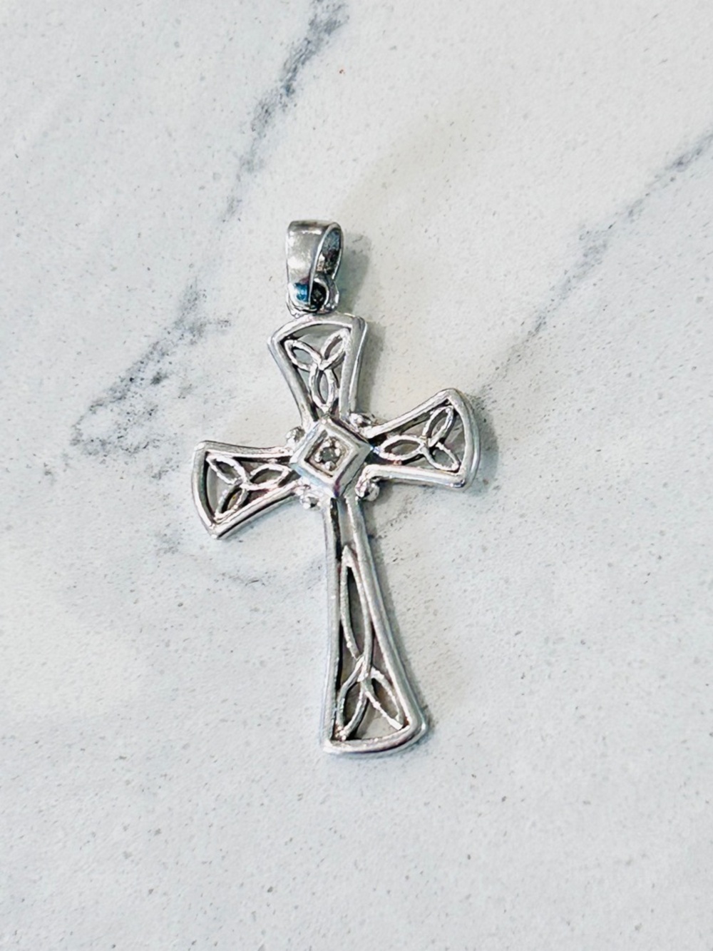 RJ Graziano 925 Sterling Silver Celtic Knot Cross Pendant With Diamond